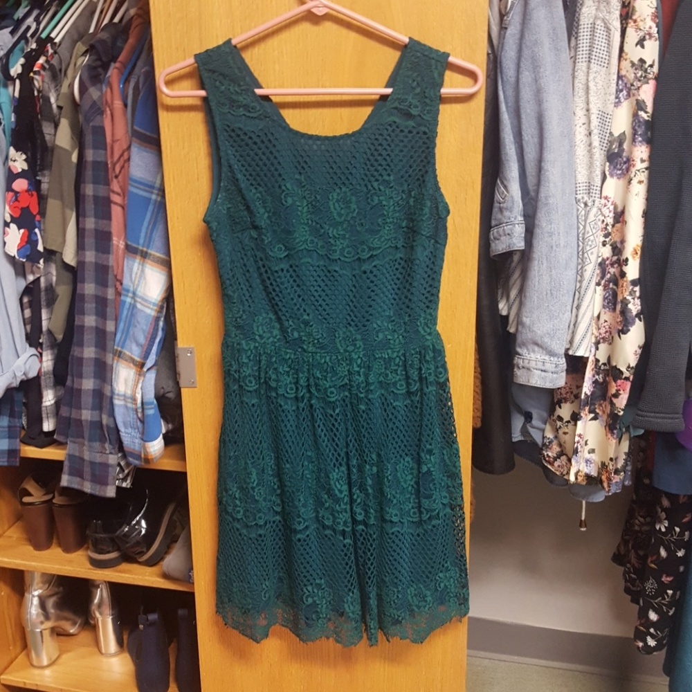 Dark Green Open-Back Lace Dress